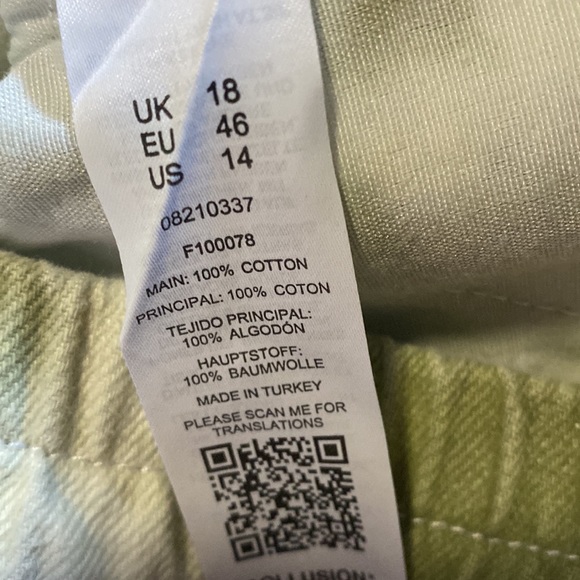 Collusion Distressed Denim Shorts - Picture 8 of 8